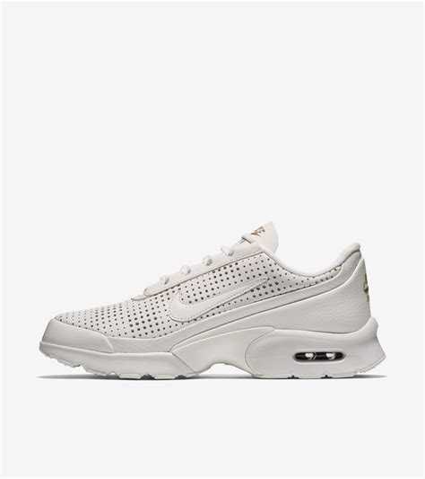 nike air jewell damen weiß|Women's Nike Air Max Jewell SE Premium 'Summit White.